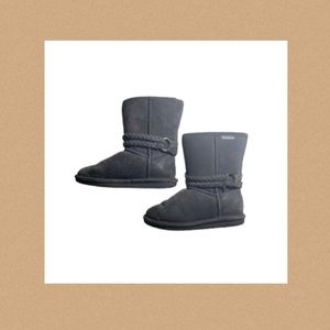 BearPaw Size 6 boots